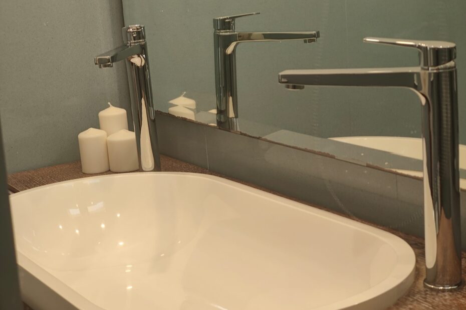 MaeraMasterBedroomToilet_2