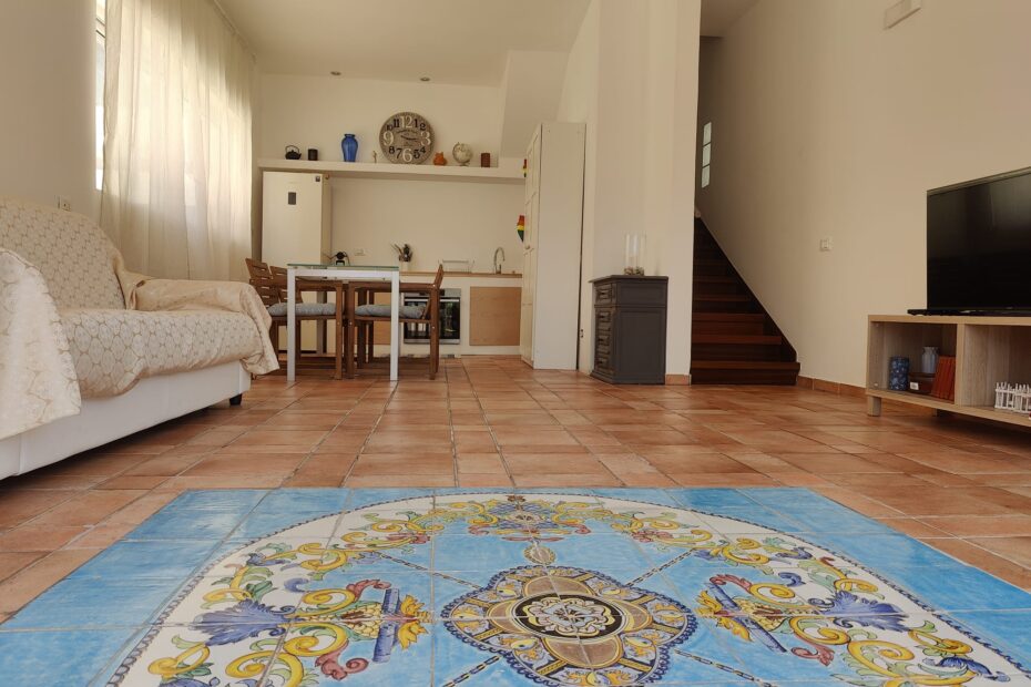 TarasLivingRoomInner